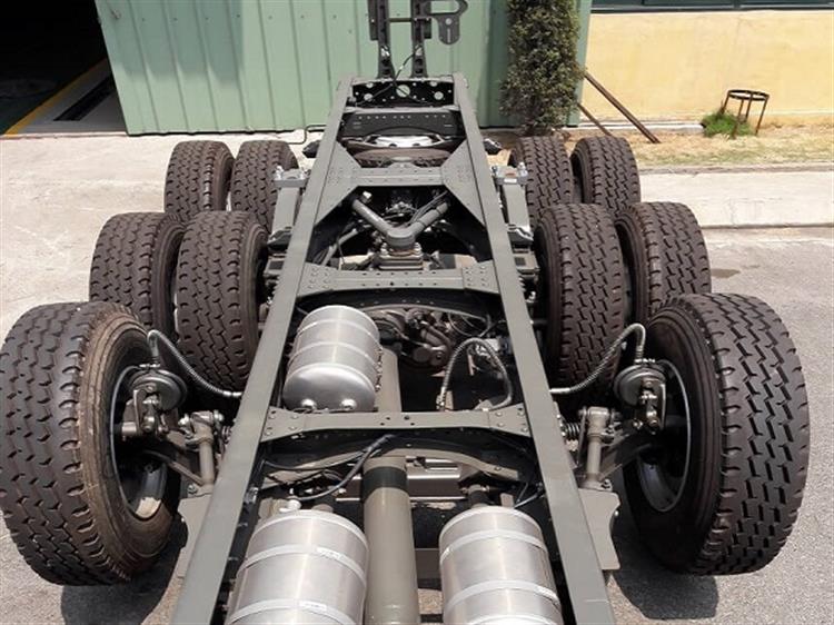 Xe tải thùng Howo 5 chân 336hp A7